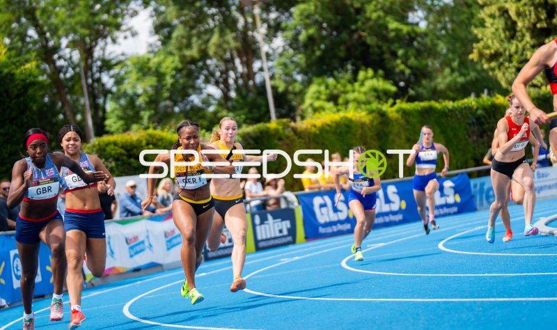 Nell Desir und Anochili Lena im Sprint-Staffelrennen beim Mannheim Gala