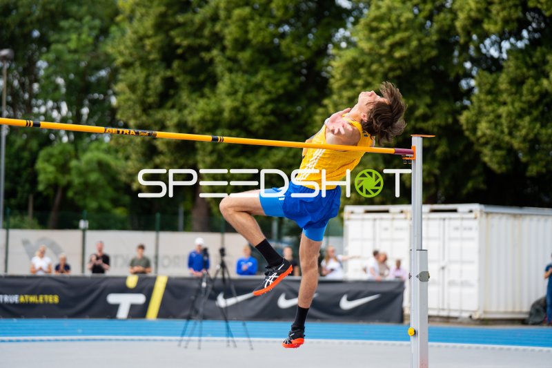 Hochspringer aus Sweden beim Hochsprung im Michael-Hoffmann-Stadion Mannheim