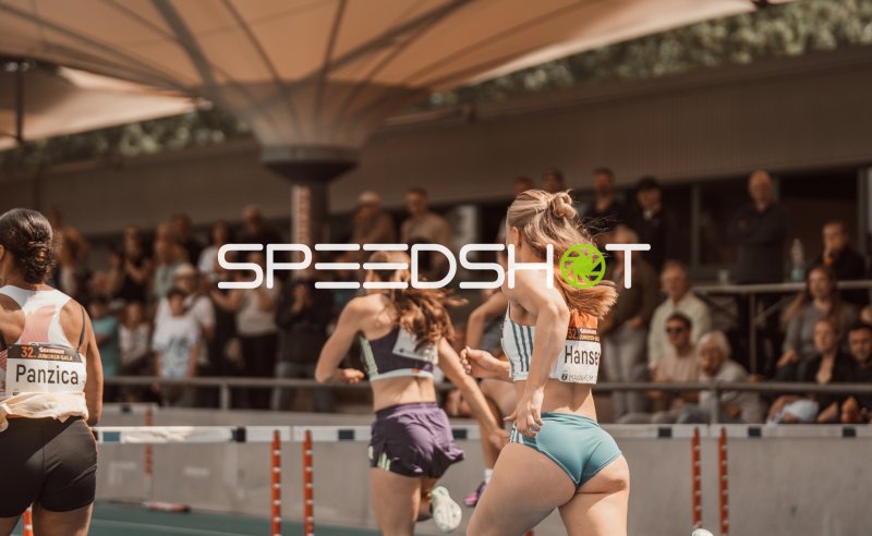 Hürdenläuferinnen beim 10H/40H-Rennen bei der 32. Junioren-Gala Mannheim