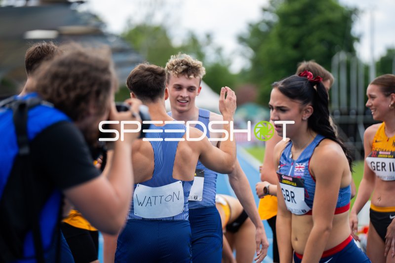 Thomas Watton (#214) und Great-Britain-Team nach dem Wettkampf in Mannheim