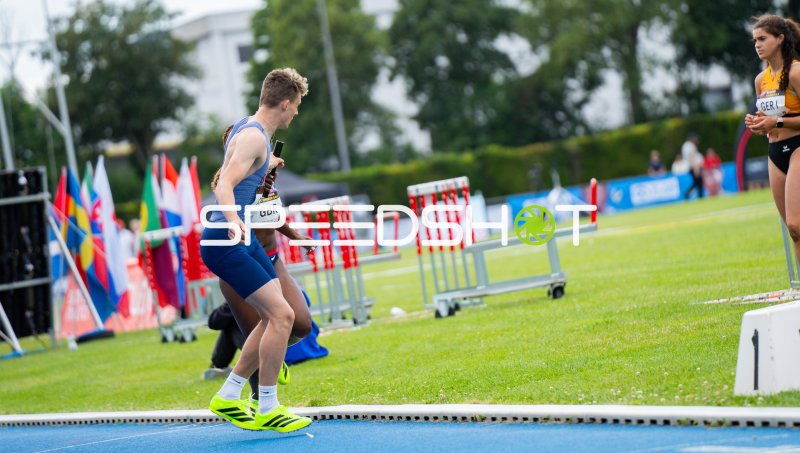 Staffelübergabe Great Britain beim 4x100m-Staffellauf in Mannheim