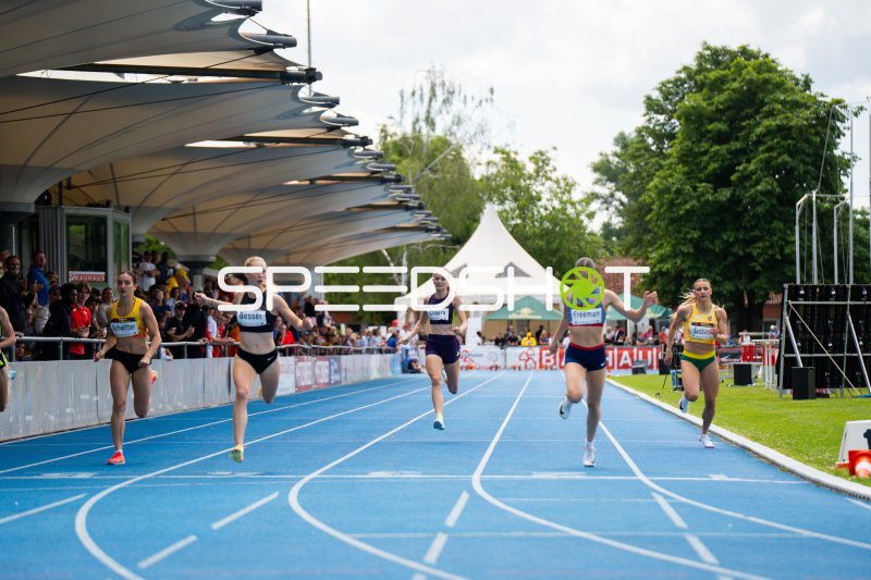 Ava Freeman, Mia Besser und Zoé Cilliers im Sprintfinale in Mannheim