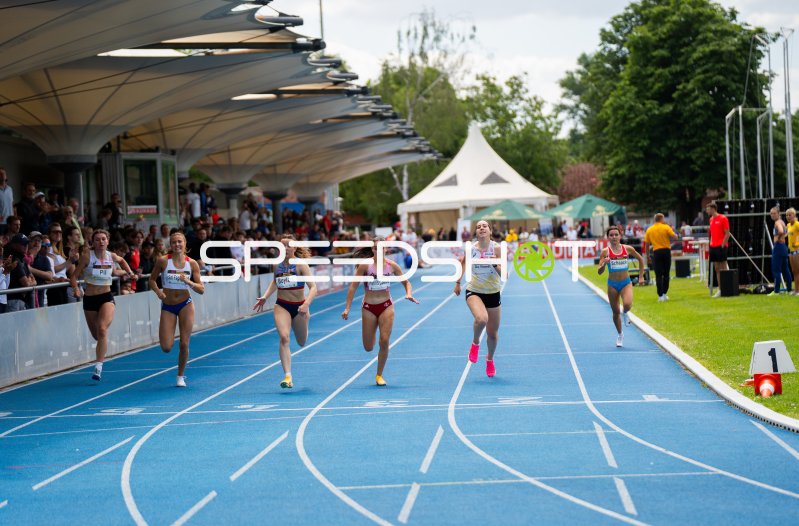 Thea Parnis Coleiro (Malta) im Sprintfinale im Michael-Hoffmann-Stadion Mannheim