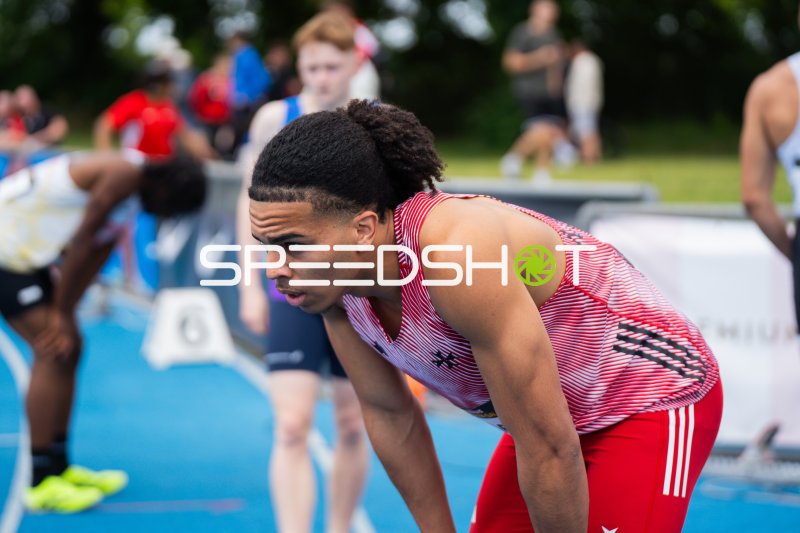 Sprinter konzentriert sich vor dem Start im Michael-Hoffmann-Stadion Mannheim