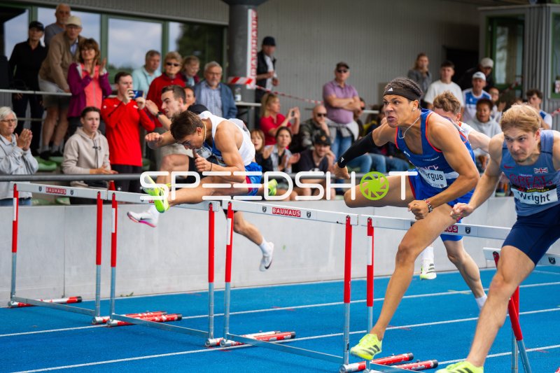 Toby Wright, Lucas Domergue und Sven Rymann im 110m-Hürdenlauf