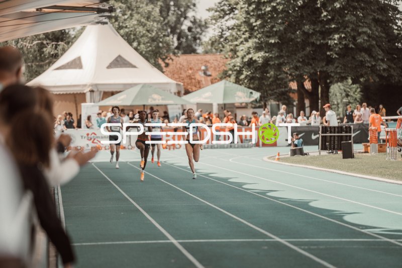Sprintfinale der Frauen im Michael-Hoffmann-Stadion Mannheim