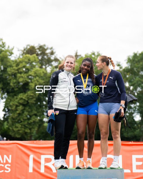 Siegerehrung bei European Athletics im Michael-Hoffmann-Stadion Mannheim