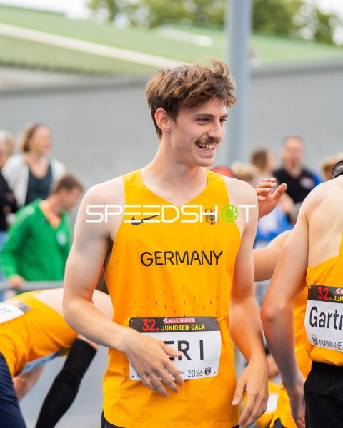 Nikolas Raeth lächelt nach dem Wettkampf bei der 32. Bauhaus Junioren-Gala in Mannheim