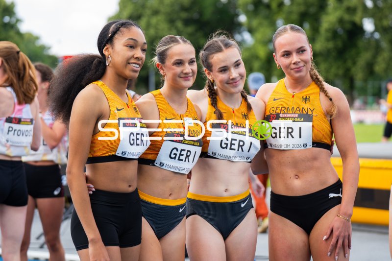 Deutsche Staffel GER I bei der 32. Junioren-Gala in Mannheim