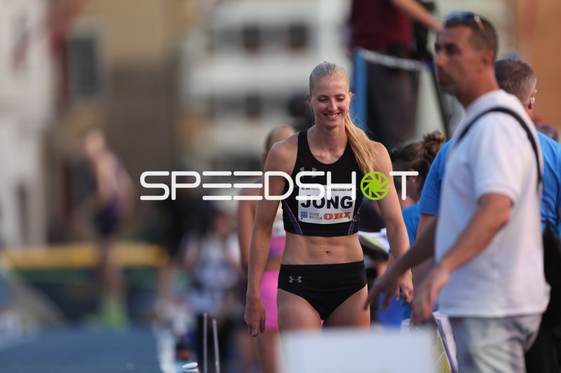 Danielle de Jong beim Weitsprung – Golden Roof Challenge Innsbruck