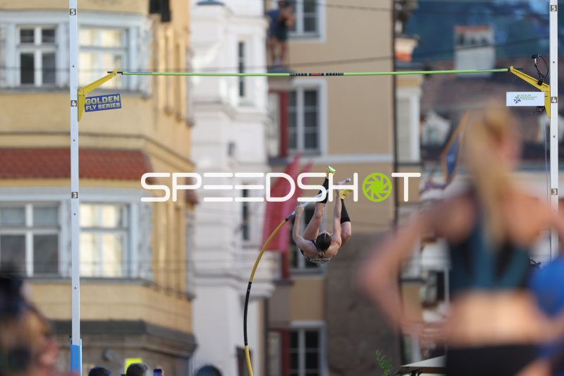 Stabhochsprung bei der Golden Fly Series in Innsbruck
