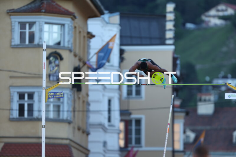 Stabhochsprung bei der Golden Fly Series in Innsbruck