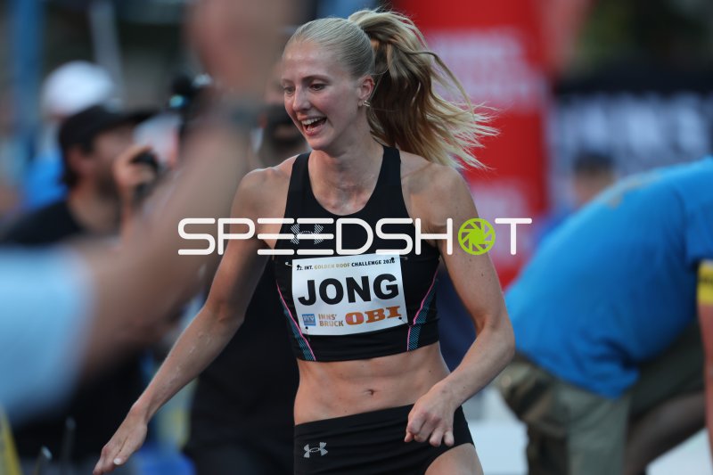 Fleur Jong beim Weitsprung der Golden Roof Challenge Innsbruck