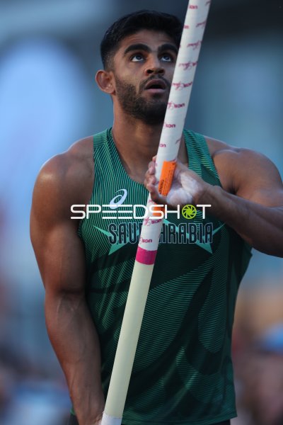 Hussain Asim Al Hizam beim Stabhochsprung in Innsbruck