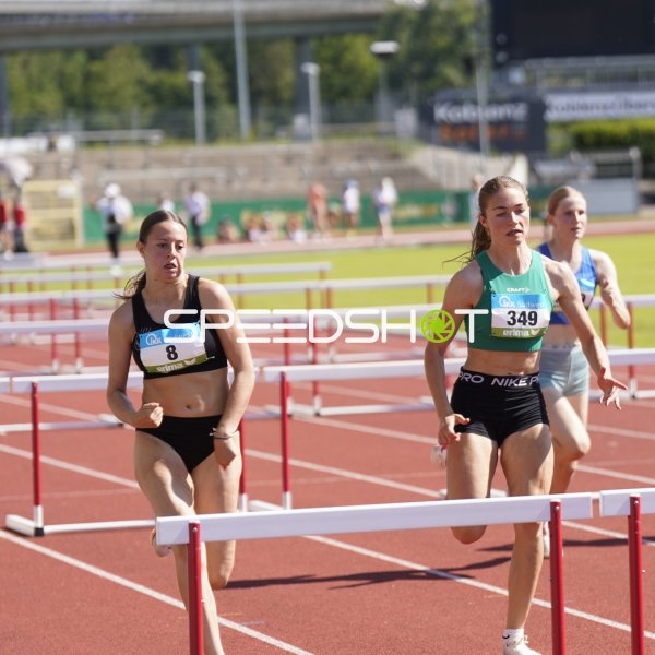 Olivia Nord und Lennja Streißle im 100m-Hürdenlauf in Koblenz