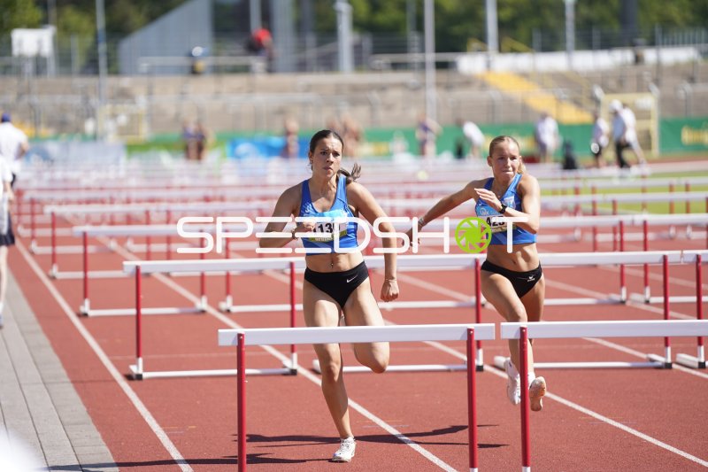 Anna Kaul und Constanze Koller im Hürdensprint in Koblenz