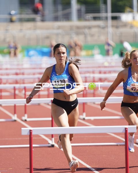Anna Kaul und Constanze Koller im Hürdenlauf in Koblenz