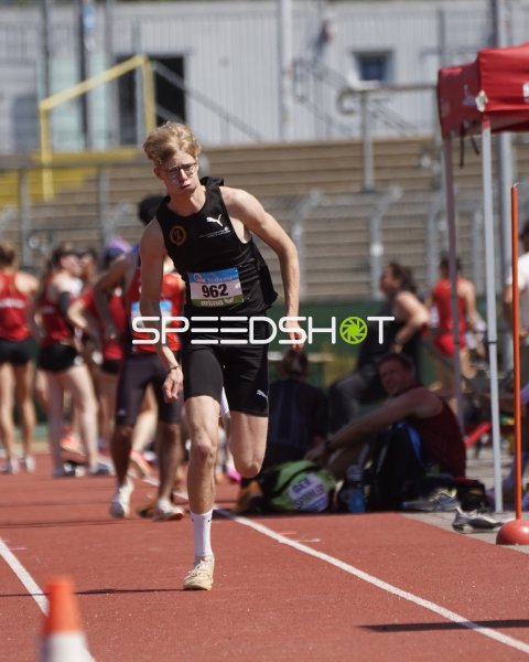 Godlewsky Friedrich beim Sprint im Stadion Oberwerth Koblenz