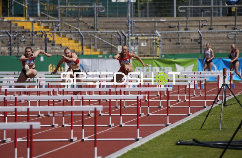 Scholz Leana und Nele Zwirner im Hürdensprint in Koblenz