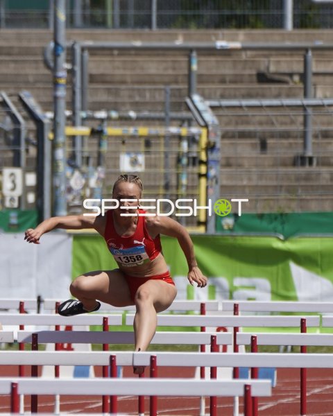 Leana Scholz, Julia Badenhausen und Nele Zwirner im Hürdensprint in Koblenz