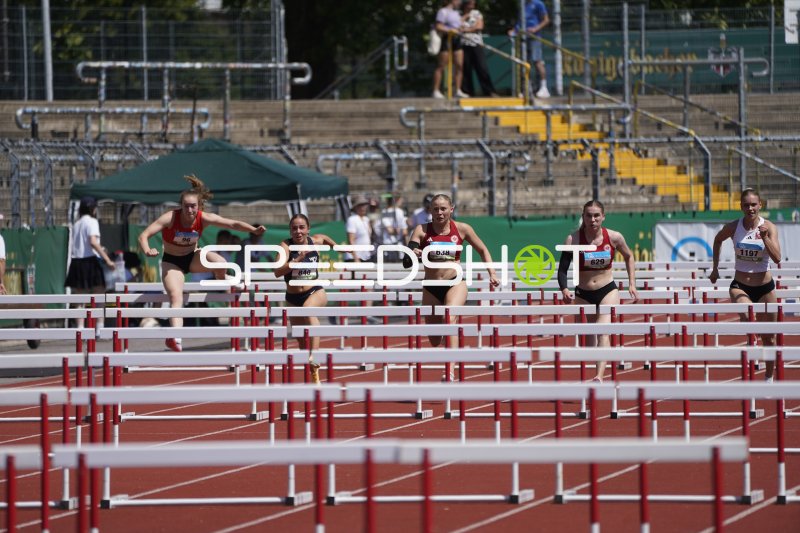 Hürdensprint der Frauen im Stadion Oberwerth Koblenz
