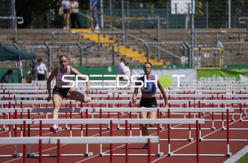 Franziska Blessin und Schwab Mara im Hürdensprint in Koblenz