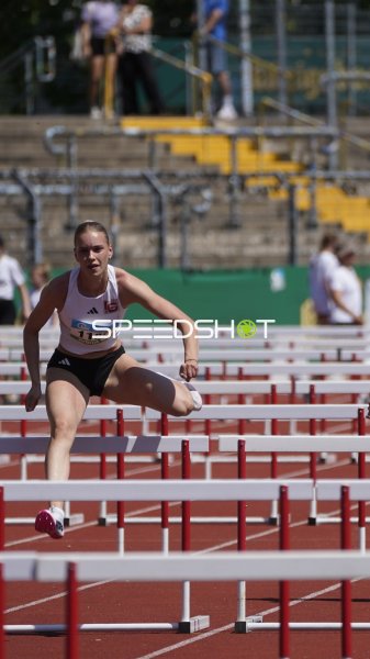 Franziska Blessin und Schwab Mara im Hürdensprint in Koblenz