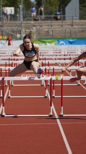 Ronja Walthaner und Milena Fischer im Hürdensprint in Koblenz