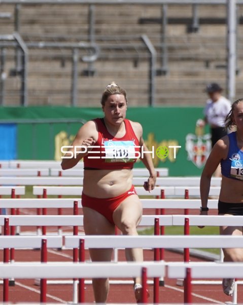 Katharina Gühlen und Alina Fischer im Hürdenlauf in Koblenz