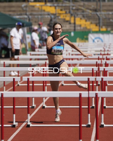 Greta Sonnenberg und Stephanie Kleiber im Hürdensprint in Koblenz