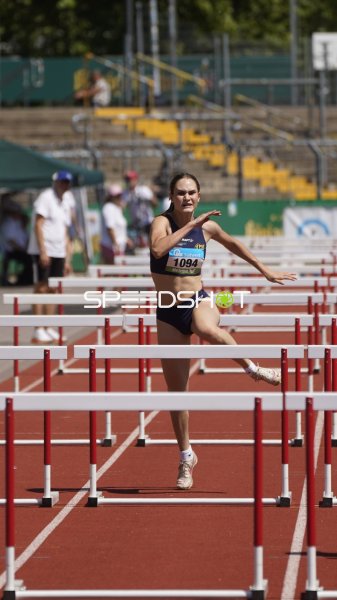 Greta Sonnenberg und Stephanie Kleiber im Hürdensprint in Koblenz