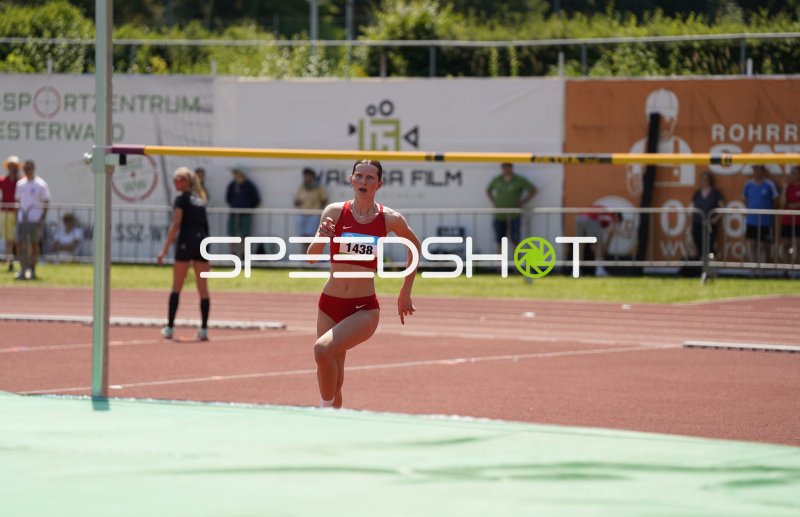 Amelie Essig mit Startnummer 1438 beim Sprint in Koblenz
