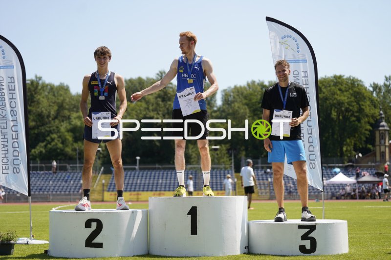 Siegerehrung mit Niklas Stroh auf Platz 2 beim Leichtathletik-Meeting in Koblenz