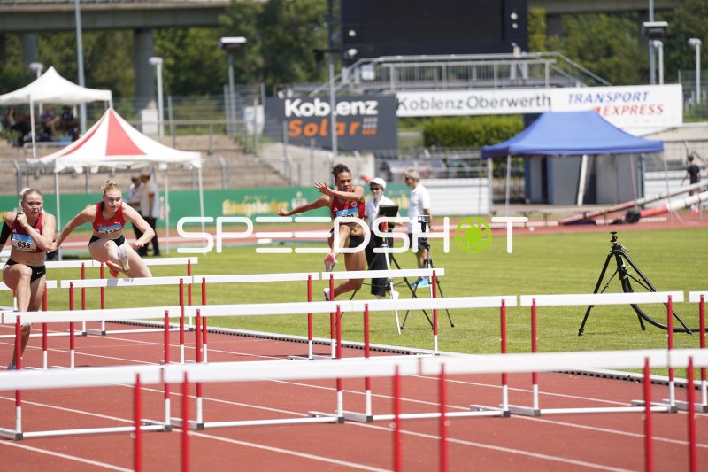 Julia Badenhausen und Nele Zwirner im Hürdenrennen in Koblenz