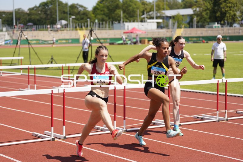 Stephanie Kleiber und Denkey Julie im Hürdensprint in Koblenz