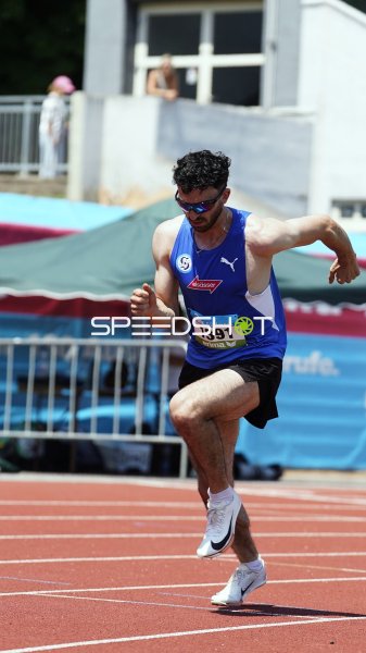 Tsimopoulos Angelos David beim Sprint im Stadion Oberwerth Koblenz