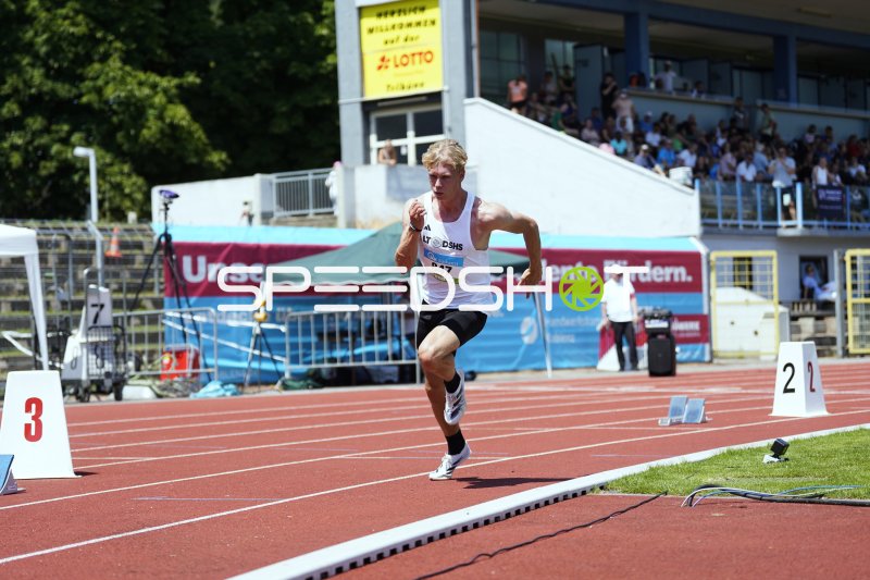 Göpfert Lucius im Sprint auf der Tartanbahn in Koblenz
