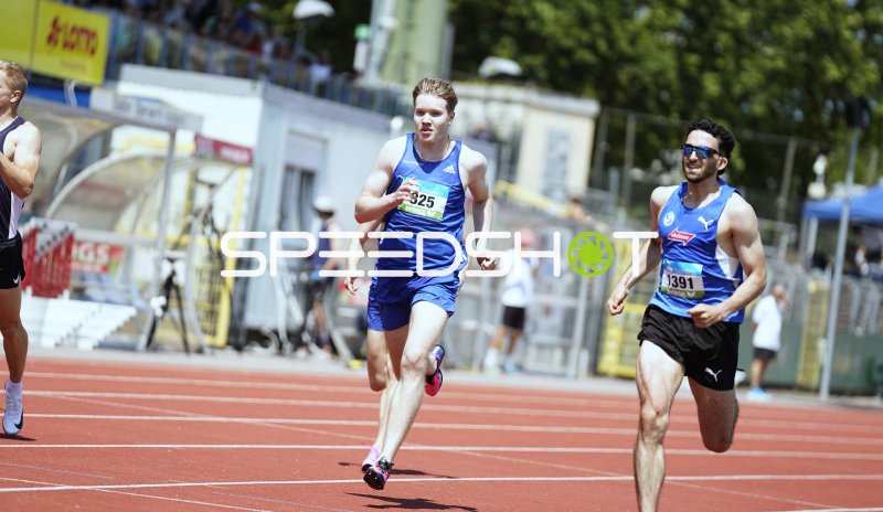 Eckner Dominik und Tsimopoulos Angelos David im Sprint beim Stadion Oberwerth Koblenz