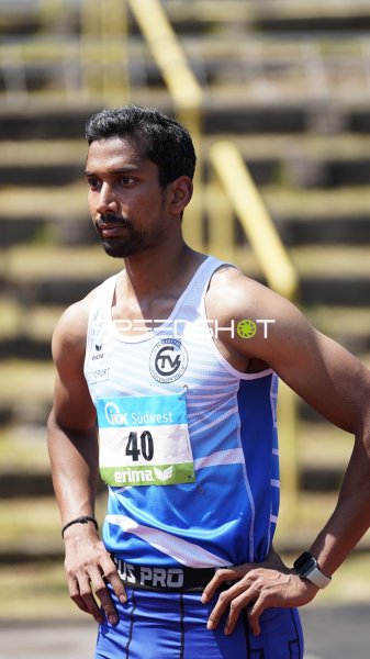 Karthikeyan Hariharan vor dem Wettkampf im Stadion Oberwerth Koblenz