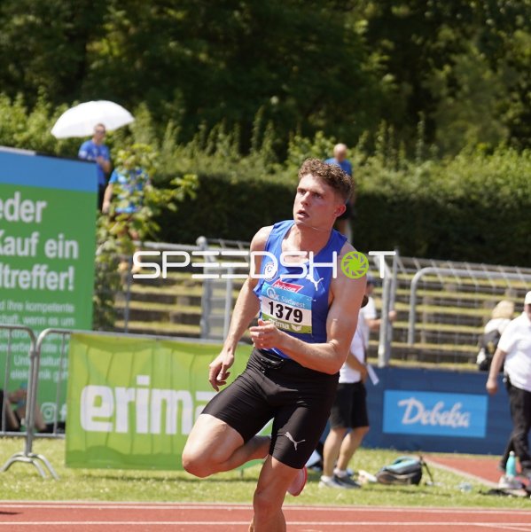 Startnummer 1379 im Sprint auf der Tartanbahn in Koblenz