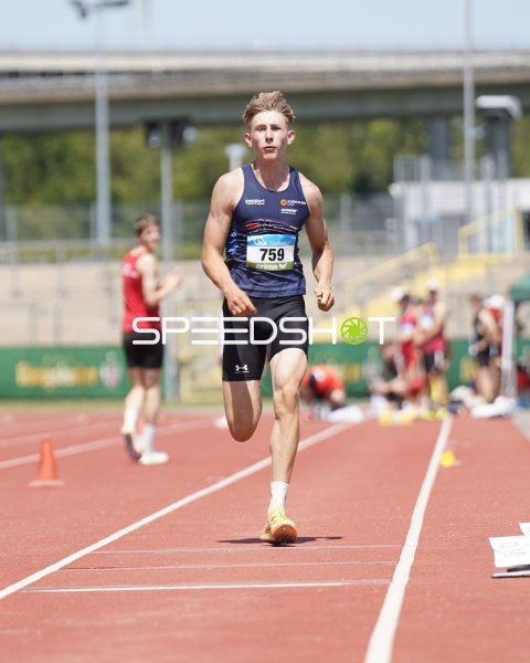 Bartz Leon Artur beim Sprint im Stadion Oberwerth Koblenz
