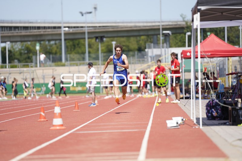 Döbrich Finn beim Sprint im Stadion Oberwerth Koblenz