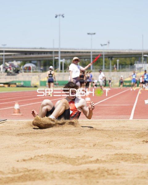 Weitsprung-Landung im Sandkasten beim Stadion Oberwerth Koblenz
