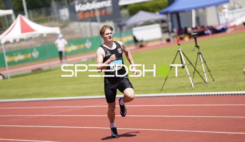 Zeller Nils Noel beim Sprint im Stadion Oberwerth Koblenz