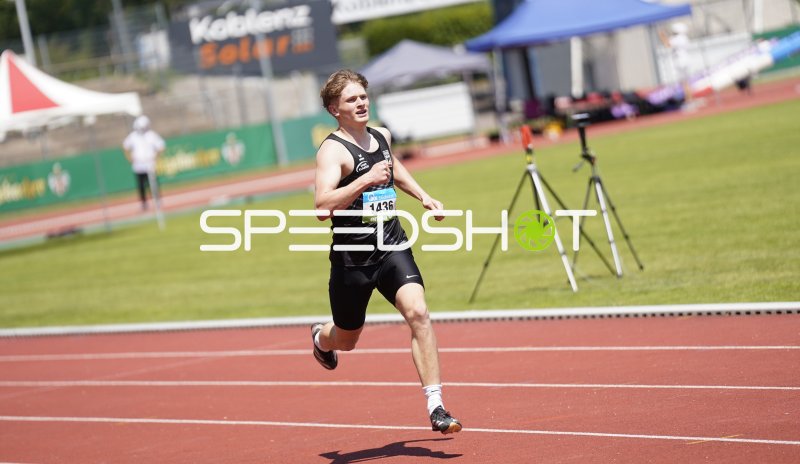 Zeller Nils Noel beim Sprint im Stadion Oberwerth Koblenz