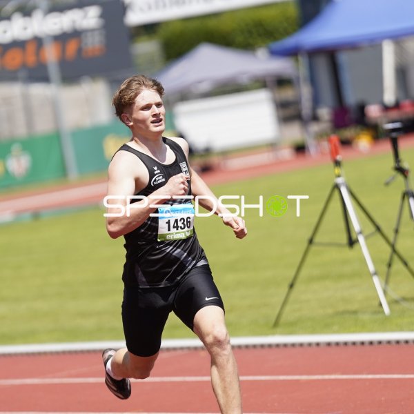 Zeller Nils Noel beim Sprint im Stadion Oberwerth Koblenz