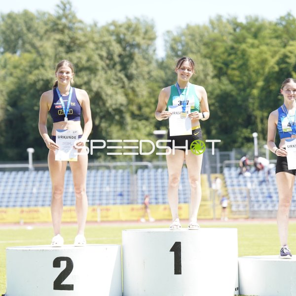 Siegerehrung mit Heinz Magdalena auf dem Podium in Koblenz
