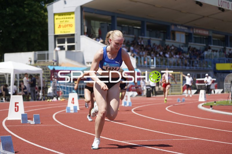 Herrfurth Luisa (1424) im Sprint auf der Tartanbahn in Koblenz