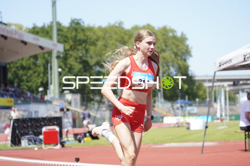 Gabikova Kristina (317) beim Lauf im Stadion Oberwerth Koblenz