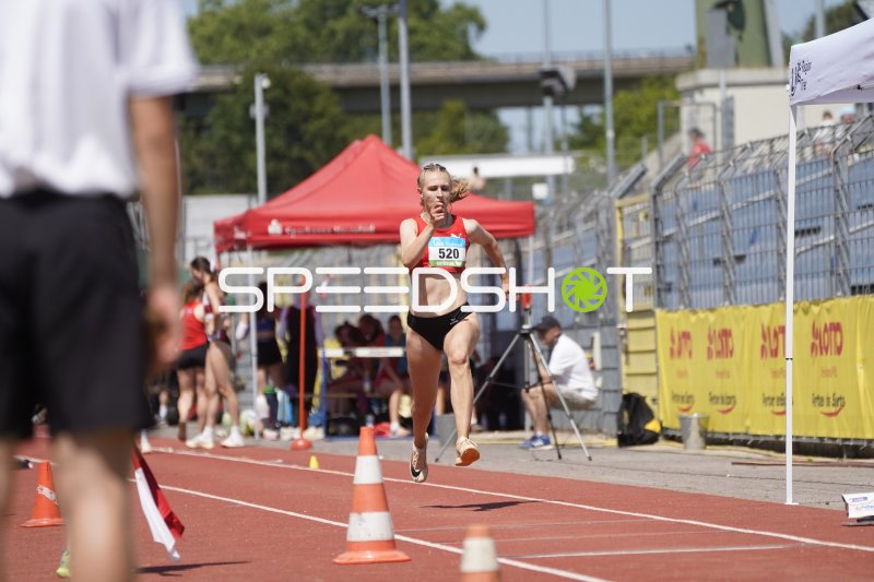 Sörgel Antonia (520) beim Sprint im Stadion Oberwerth Koblenz